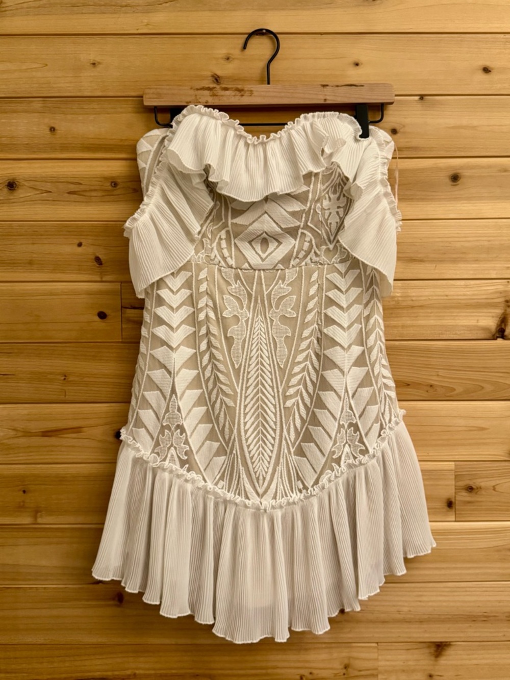 Saints & Secrets Medium Off The Shoulder White Lace Mini Dress Ruffle Preppy